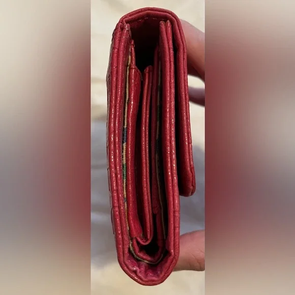 Guess Wallet - Picture 3 of 6